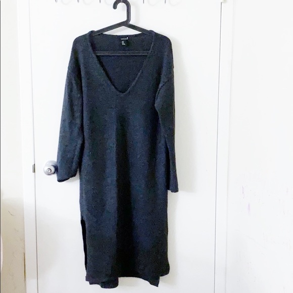 Forever 21 Dresses & Skirts - Wool blend V neck knitted dress